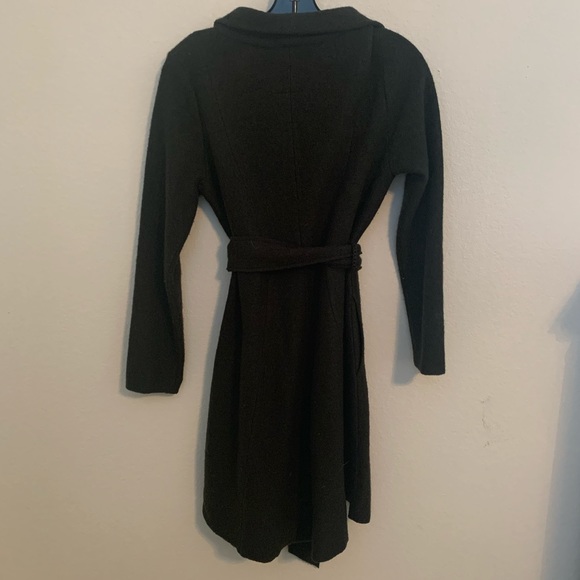 Green jacket - Picture 2 of 4